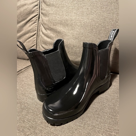 Michael Kors rubber Chelsea boots - Picture 1 of 6